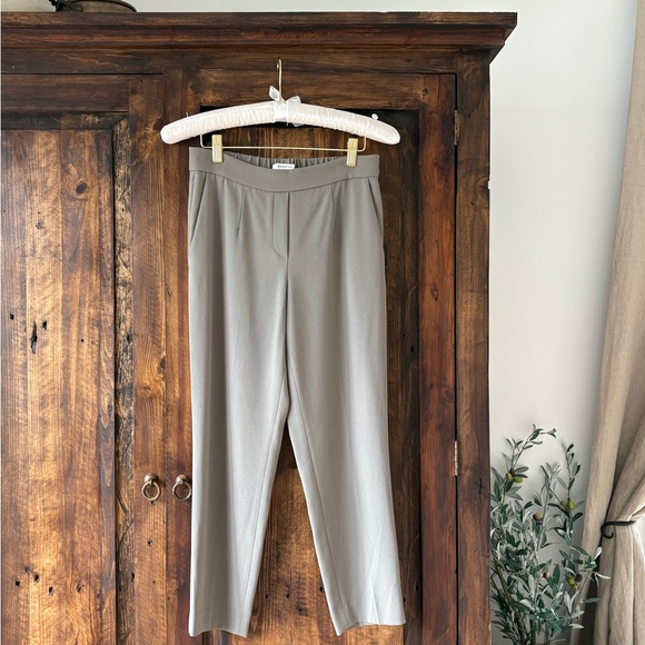 Babaton Olive Green Cropped Ankle Pants - Picture 1 of 3